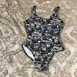 Islander Women’s One-Piece Swimsuit